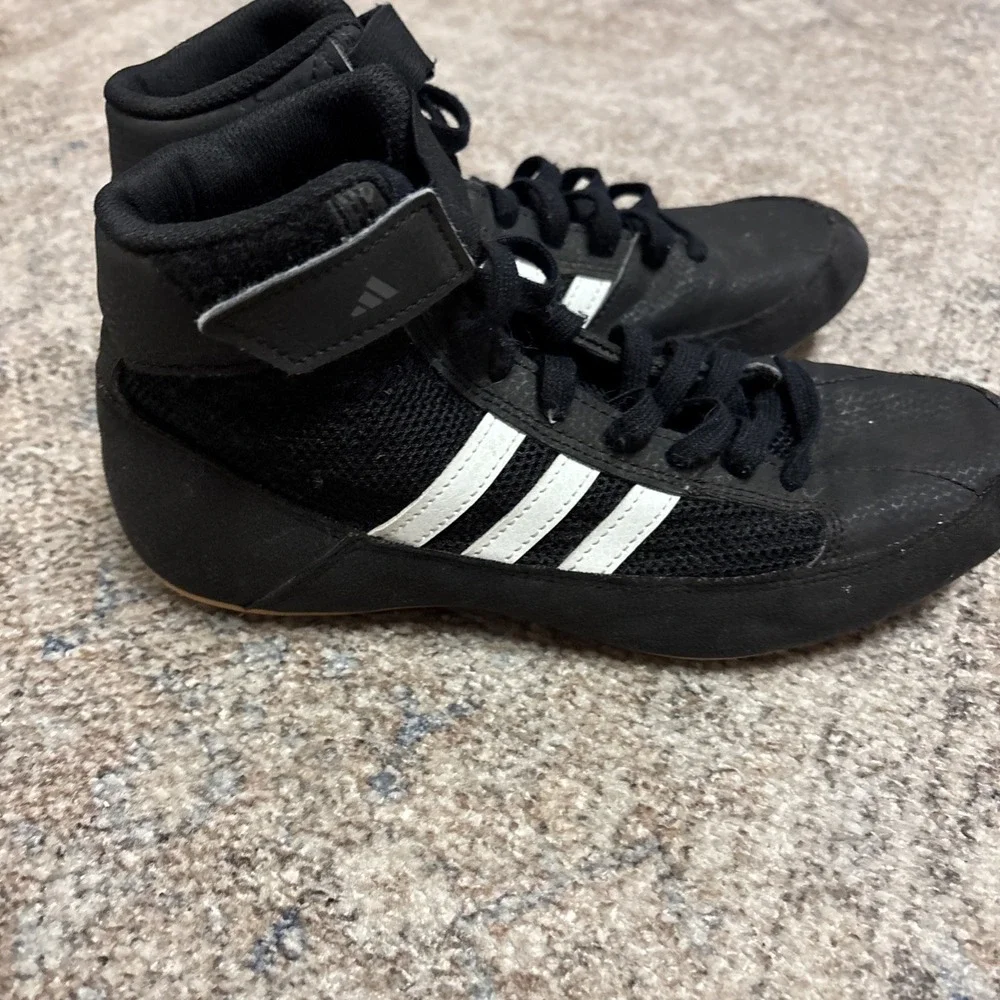 Adidas HVC 2 Wrestling Shoes Black White Men's Sz 5 - Picture 3 of 7